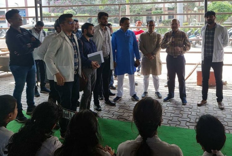 रेजिडेंट डॉक्टरों की हड़ताल स्थगित, आज शाम CM से मुलाकात के बाद होगा फैसला…