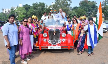 रायपुर जिला प्रशासन के “स्वीप महिला कार रैली“ का हुआ भव्य आयोजन   सी.ई.ओ. रीना बाबा साहेब कंगाले ने किया कारों के काफिले का नेतृत्व