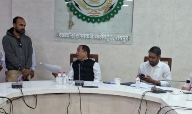 कलेक्टर डॉ सिंह के पहले जनचौपाल में विवेक सहित उनकी पत्नी को मिला नौकरी का प्रस्ताव