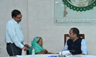 कलेक्टर डॉ. गौरव कुमार सिंह ने अपने सामने ही कराई प्रक्रिया पूरी, मिली बड़ी मदद