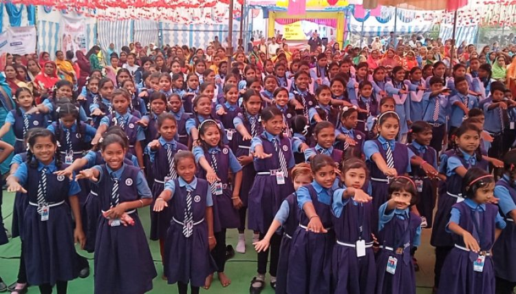 विकसित भारत संकल्प यात्रा गाँव-गाँव में हितग्राही ले रहे केंद्र शासन की योजनाओं की जानकारी