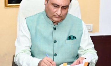 अलंग ने संभाला आयुष विश्वविद्यालय के कुलपति का प्रभार  