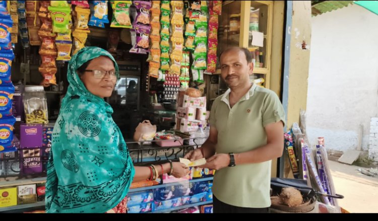 आंगनबाड़ी कार्यकर्ताओं ने कलेक्टर की पाती लेकर पहुँची घर घर तक