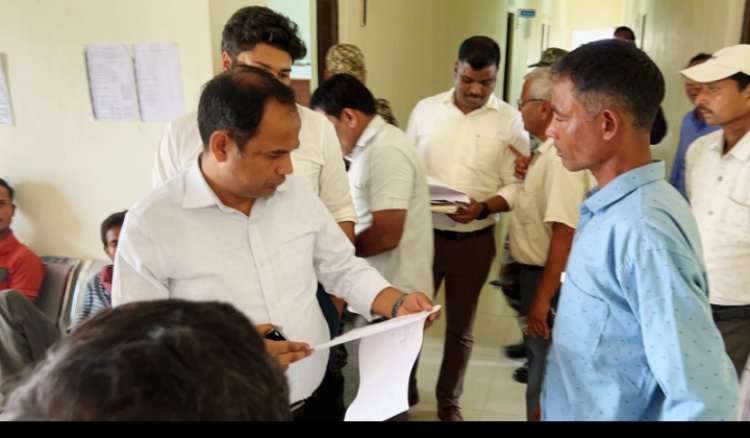 कलेक्टर ने किया तहसील कार्यालय का निरीक्षण राजस्व प्रकरण के जल्द निराकरण के दिए निर्देश