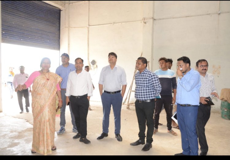 करंट से हुई मौत का मुआवजा जल्द दिलाएं: डॉ गौरव सिंह कलेक्टर ने किया पंचायत कार्यालय में किया पंजी का अवलोकन