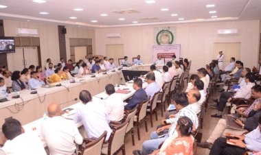 कलेक्टर डाॅ. गौरव सिंह ने ली आरटीई को प्रभावी बनाने बैठक    प्रक्रियाओं को समय पर पूर्ण कराने दिए निर्देश