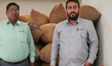 दो संस्थानों से 1 लाख से ज्यादा का अवैध धान जब्त