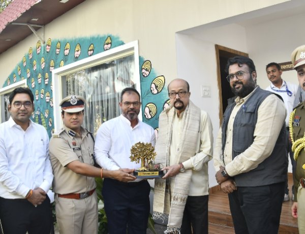 राज्यपाल रमेन डेका ने किया अचानकमार टाइगर रिजर्व का दौरा  जंगल सफारी का लिया आनंद, जनजातीय कला और प्राकृतिक सौंदर्य की सराहना