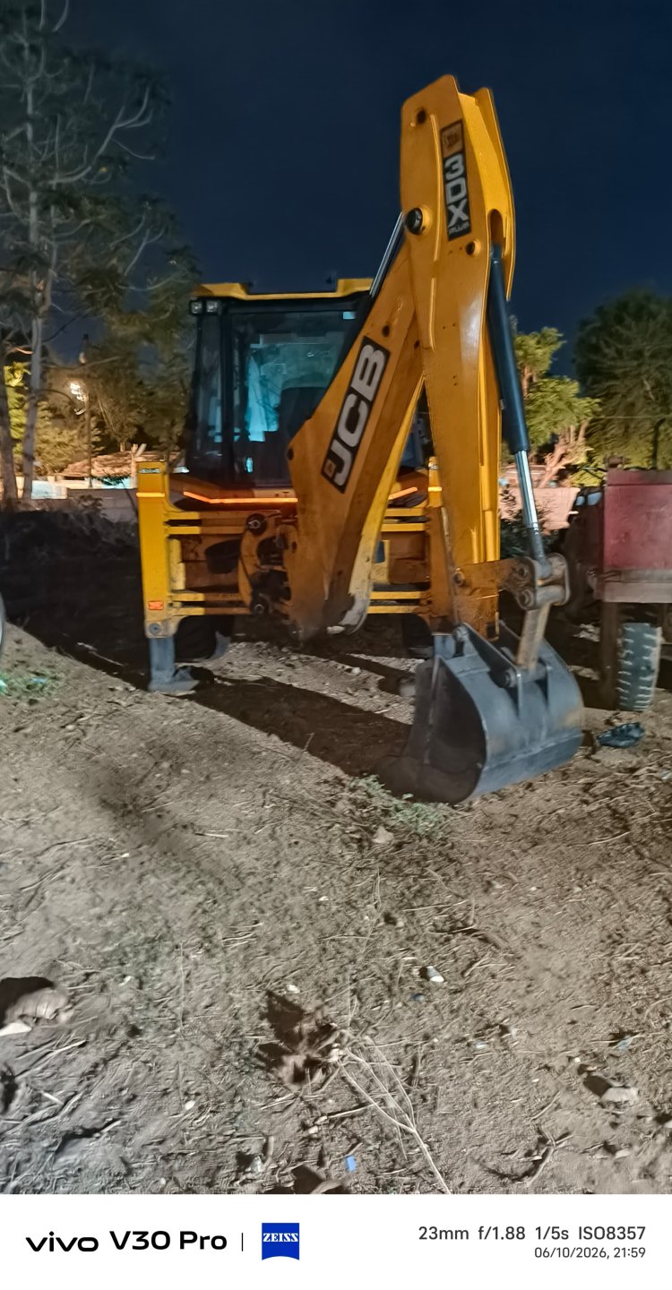 खनिजो के अवैध उतखनन, परिवहन पर 03 हाइवा, 03 ट्रेक्टर ट्राली जप्त