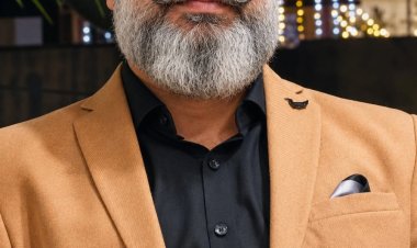 सम्पादकीय: लोकतंत्र की खामोश होती आवाज