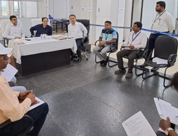 बिलासा देवी केवट एयरपोर्ट पर एरोड्रम कमिटी एवं पर्यावरण प्रबंधन समिति की बैठक आयोजित