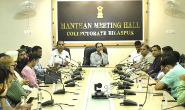 धान और चावल की रीसाइक्लिंग बर्दाश्त नहीं होगी : कलेक्टर  राइस मिलर्स की बैठक में चावल जमा की प्रगति और धान खरीदी की तैयारियों की समीक्षा
